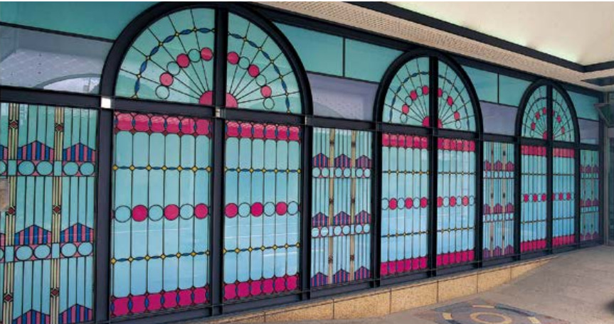 ステンド風ガラス