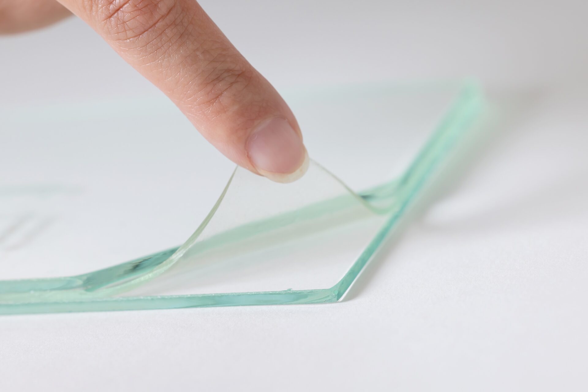 赤外線カット防犯ガラス