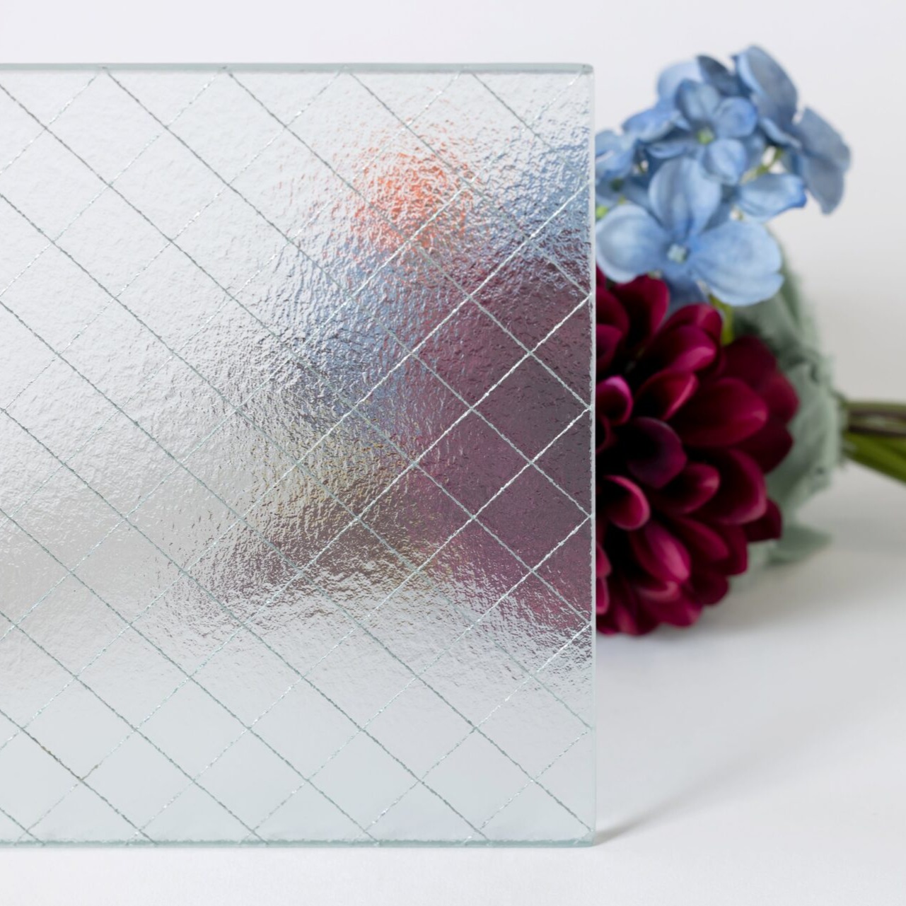 網入・線入板ガラス(不透明)